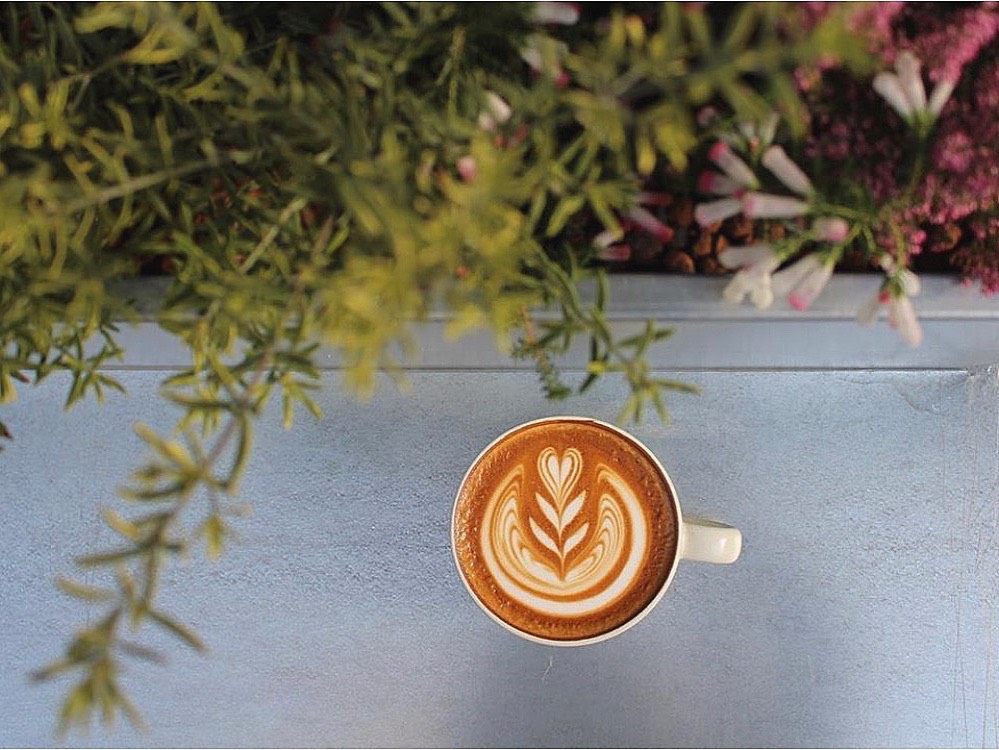 white glass coffee(ホワイトグラスコーヒー)