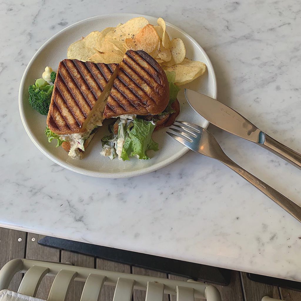 white glass coffee(ホワイトグラスコーヒー)