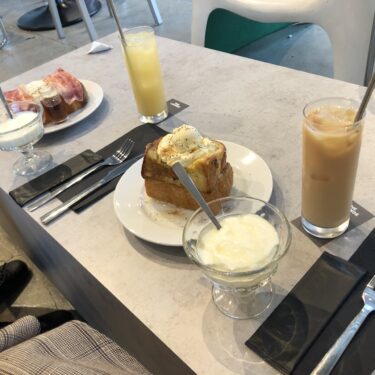 本当は教えたくない！東京の白っぽカフェ5選！